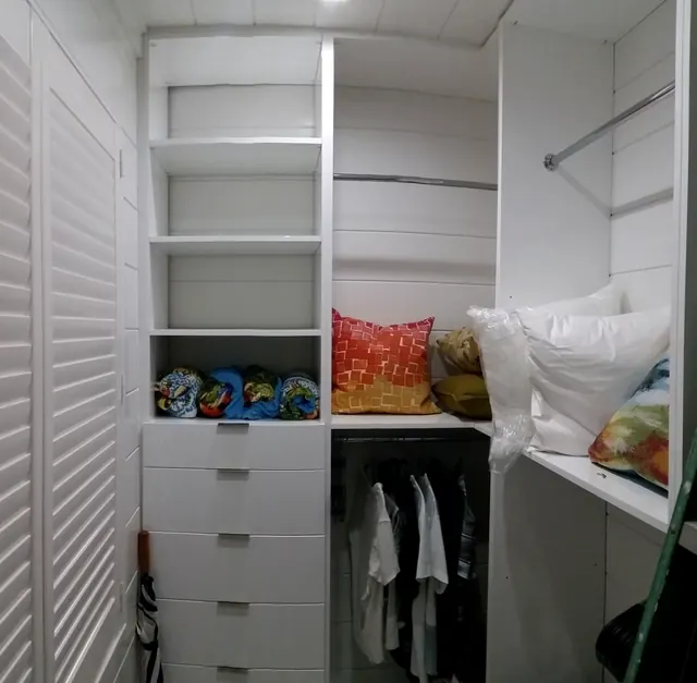 Custom closet system built in Miami — project 1