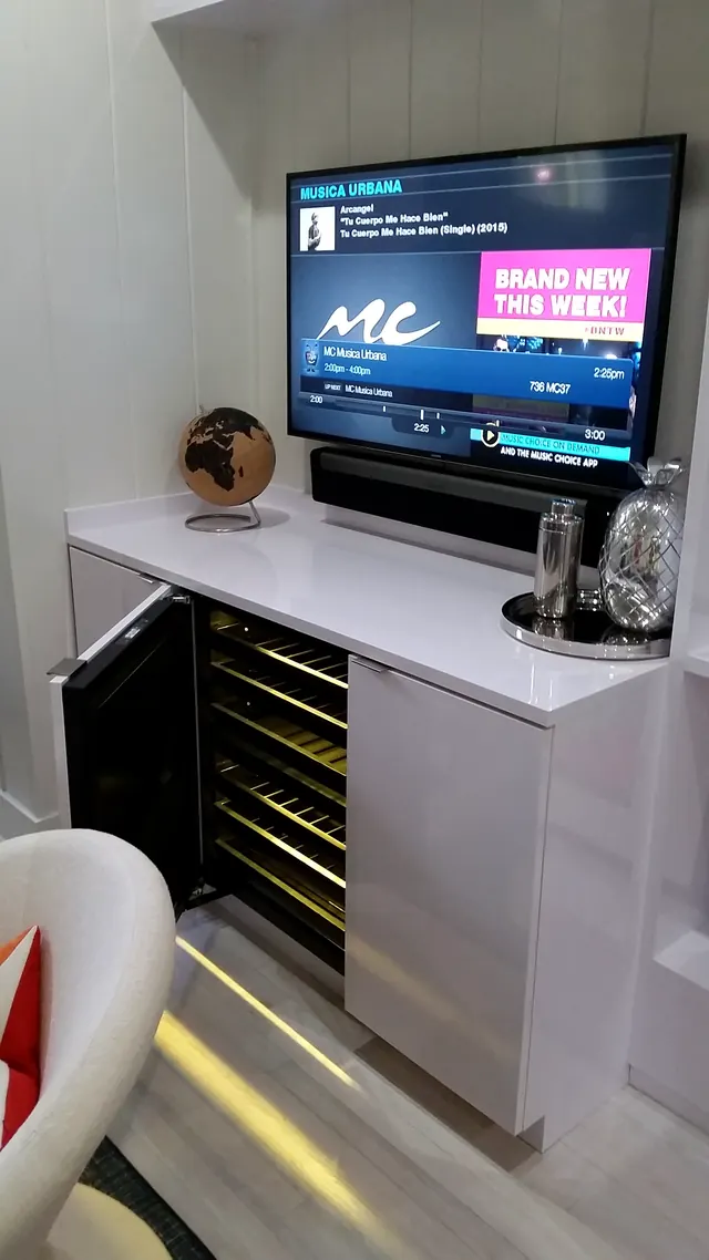Custom TV wall unit in Miami home — project 2