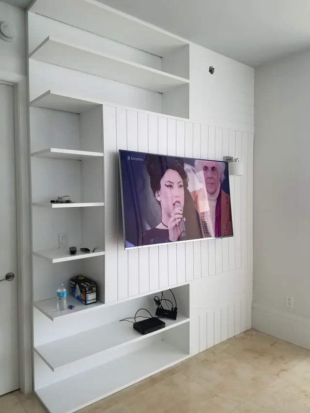 Custom TV wall unit in Miami home — project 5